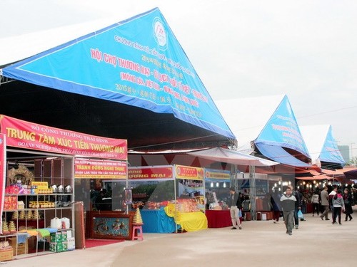 Vietnam-China international trade fair 2015 opens - ảnh 1